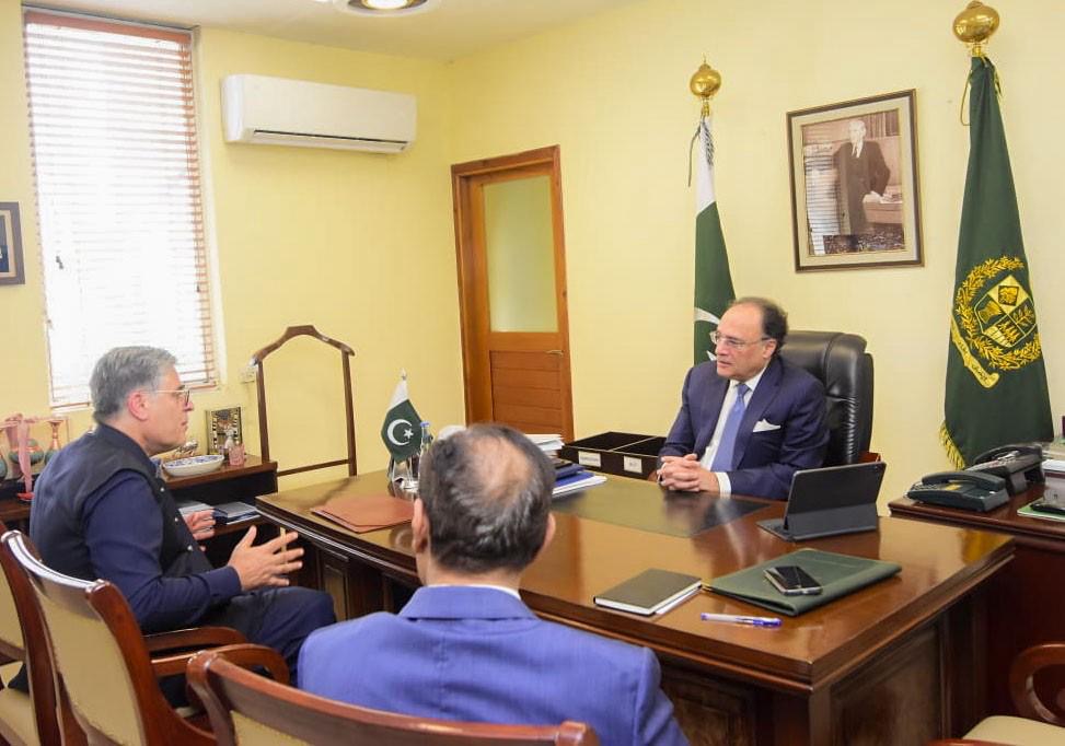 Pakistan, China Review Progress on $20 Billion Investment Commitments, Pledge Deeper Economic Cooperation
