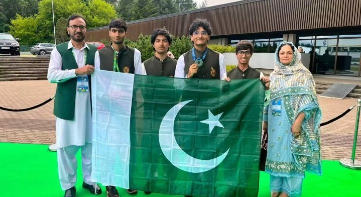 Pakistan Wins Silver Medal at 37th International Biology Olympiad
