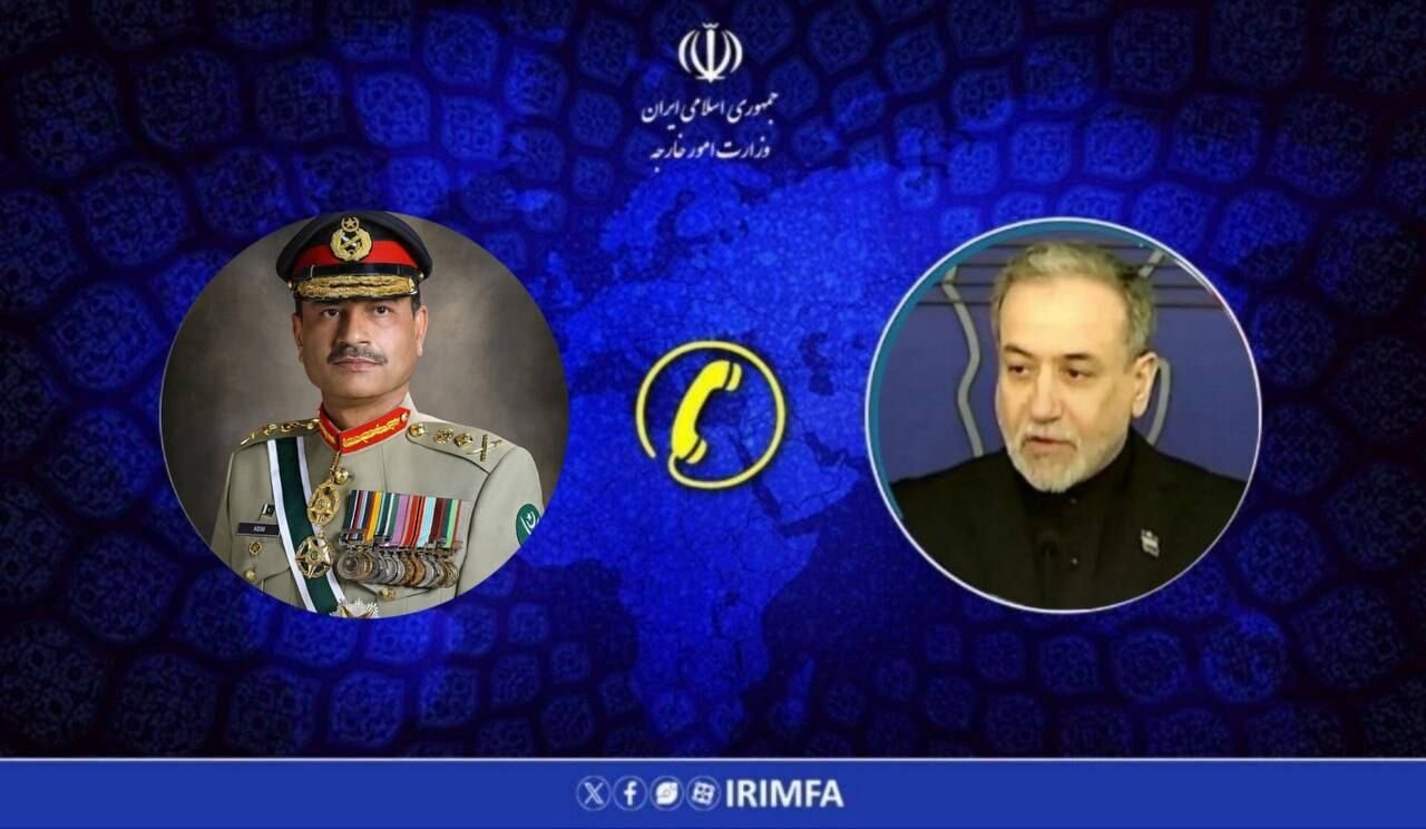 Araghchi and Pakistani CDF discuss regional developments over phone