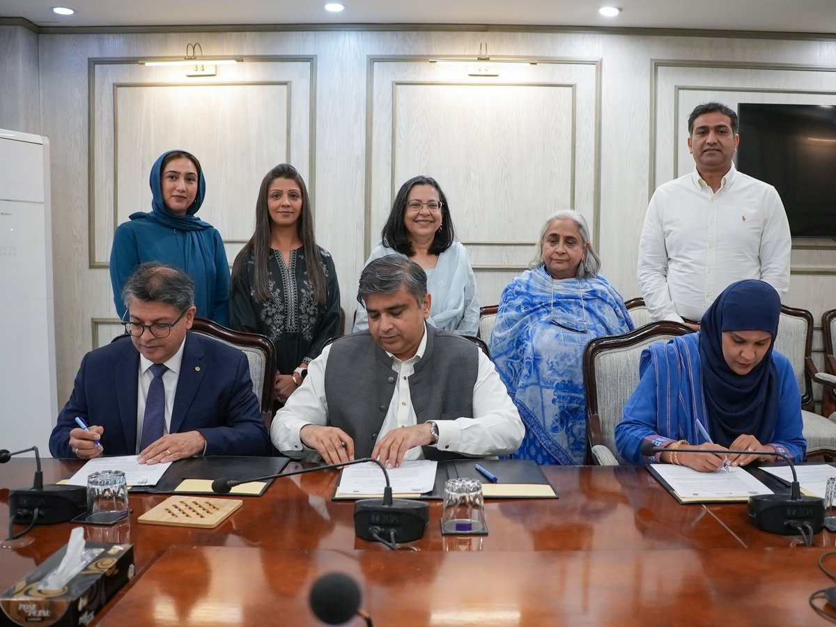 Sindh Health Department, LUMS, and Aga Khan University sign historic agreement to bring national AI Hub for Maternal and Child Health to primary healthcare