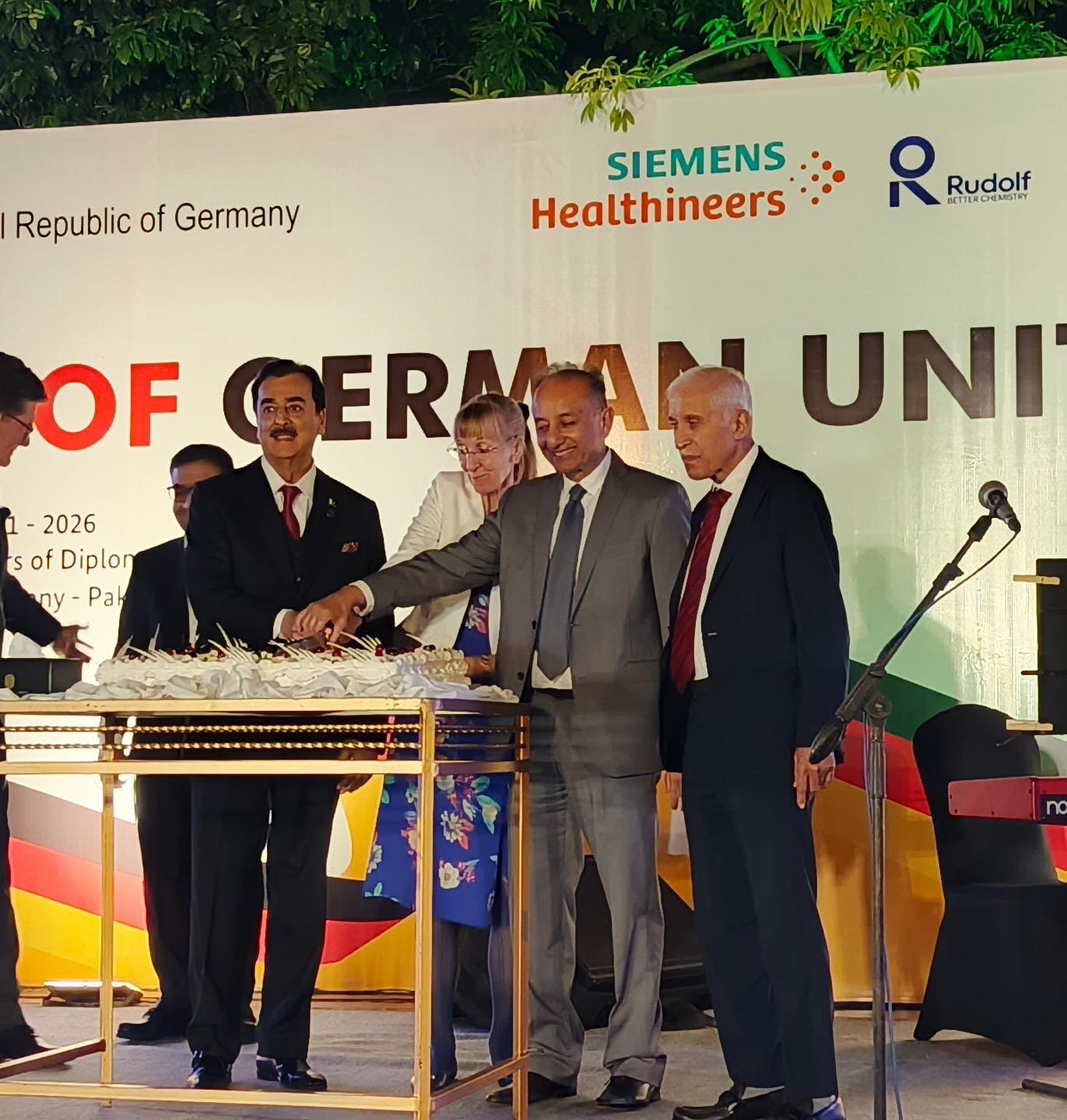 * 75 years of Pak-German diplomatic relations, German Unity Day in the city spread colors*